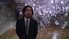 「塩田千春展 ―ありがとうの手紙」 | CURATORS TV